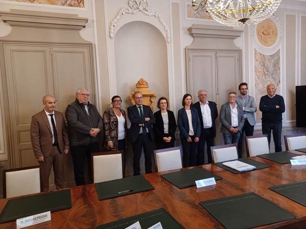 Signature du Schéma Départemental des Services aux Familles 